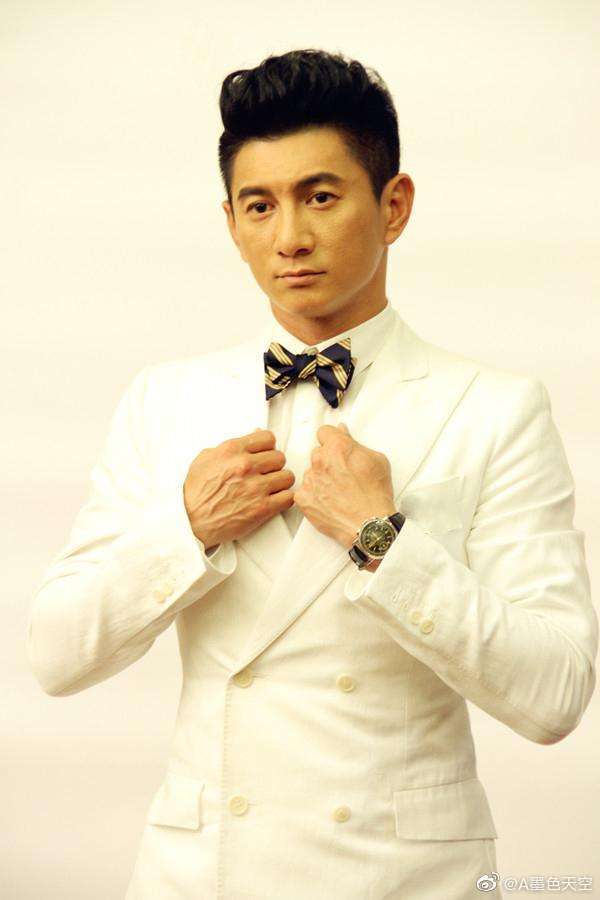 也曾经多次翻牌 家访,追星之路在这里完