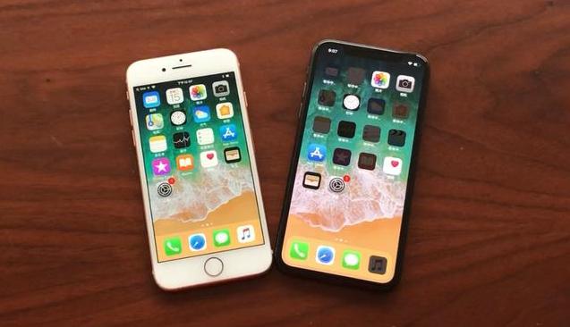 想换新苹果手机,目前iphone8好还是iphonex好,这俩差距有多大?