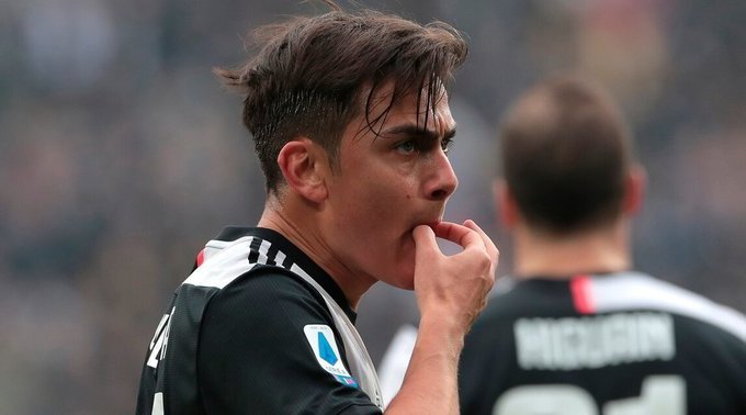 迪巴拉进球后手势示意尤文球迷,别嘘球队而要给予鼓励