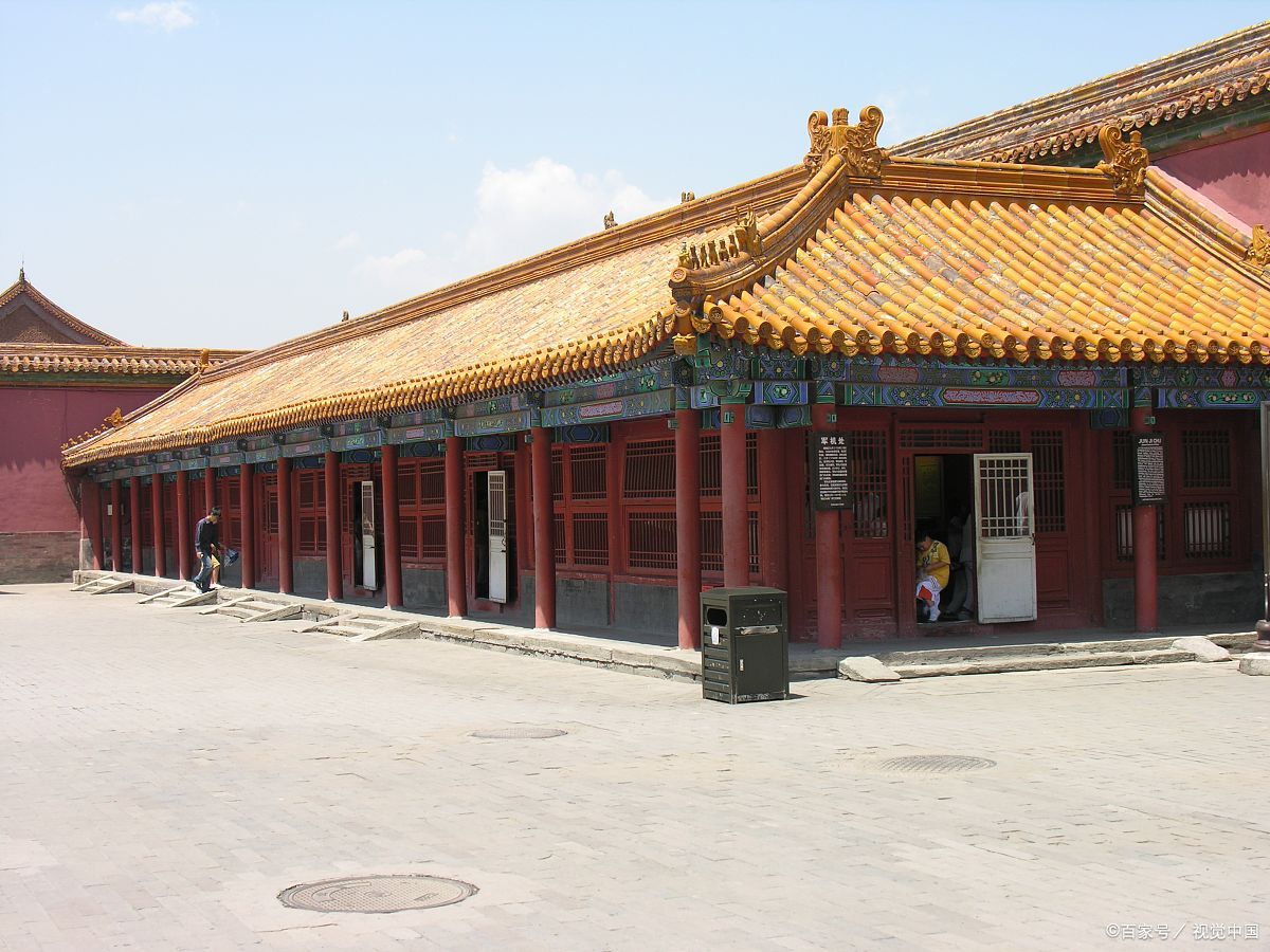 军机处的设立是功还是过?