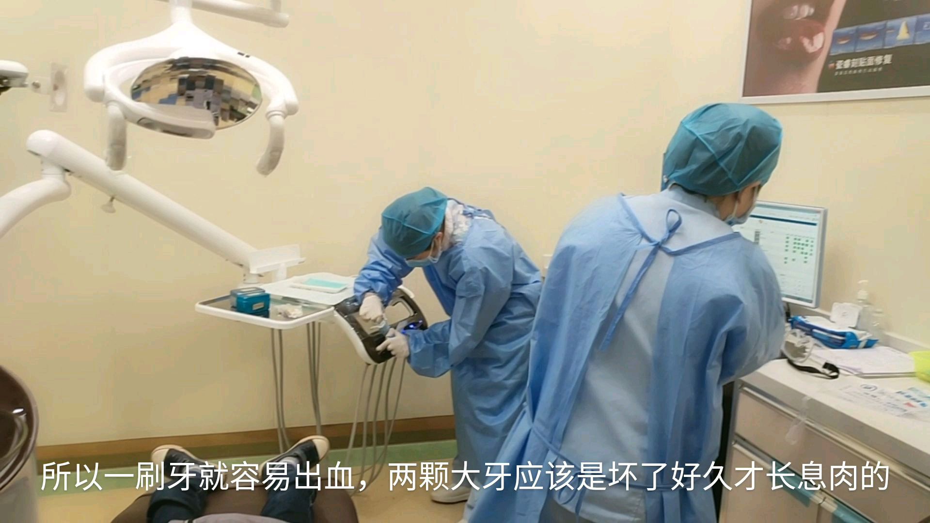 八岁宝宝最近刷牙经常出血,看完牙科后悔来晚了,牙间都长息肉了