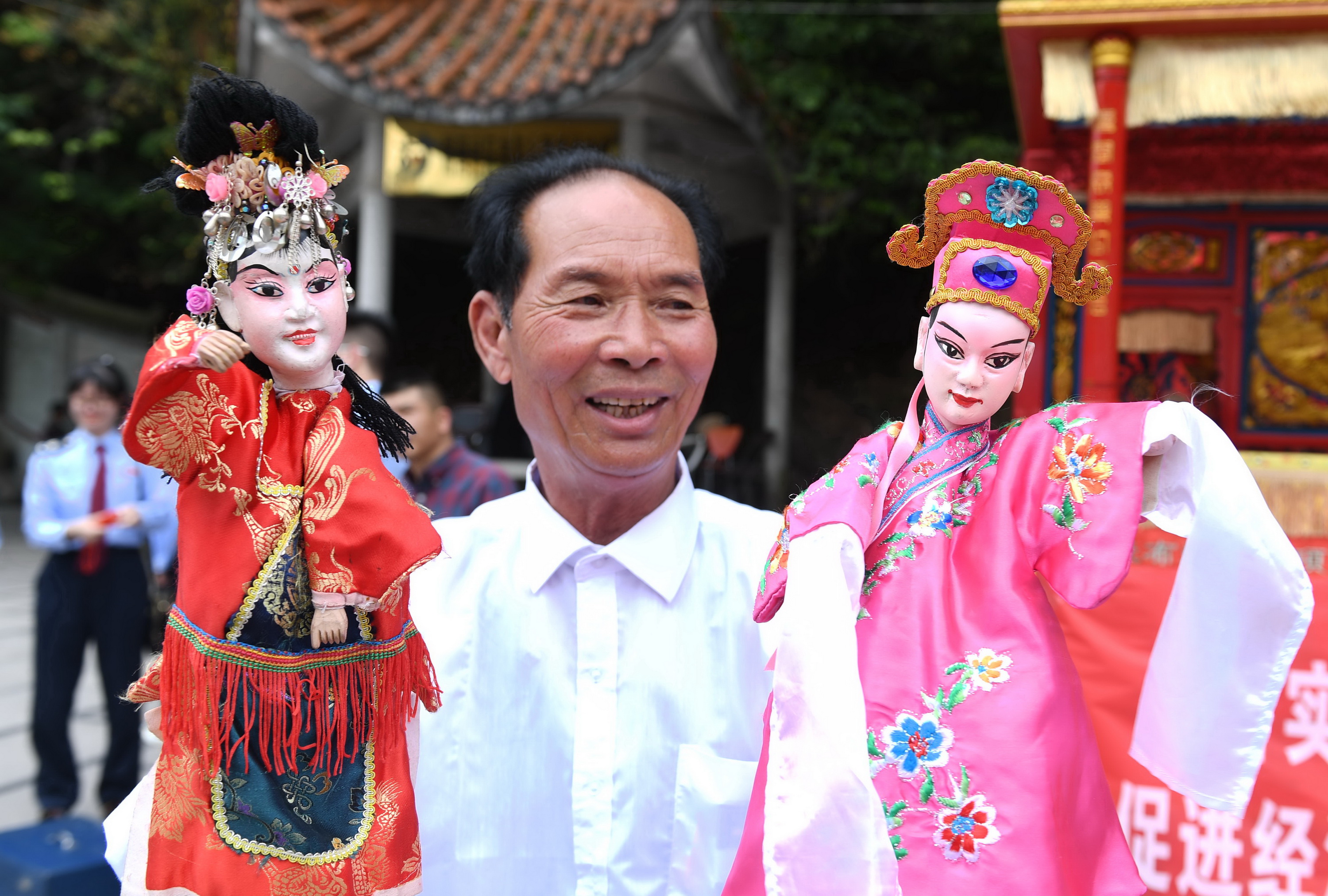 福建柘荣布袋戏:一个人一台戏(5)