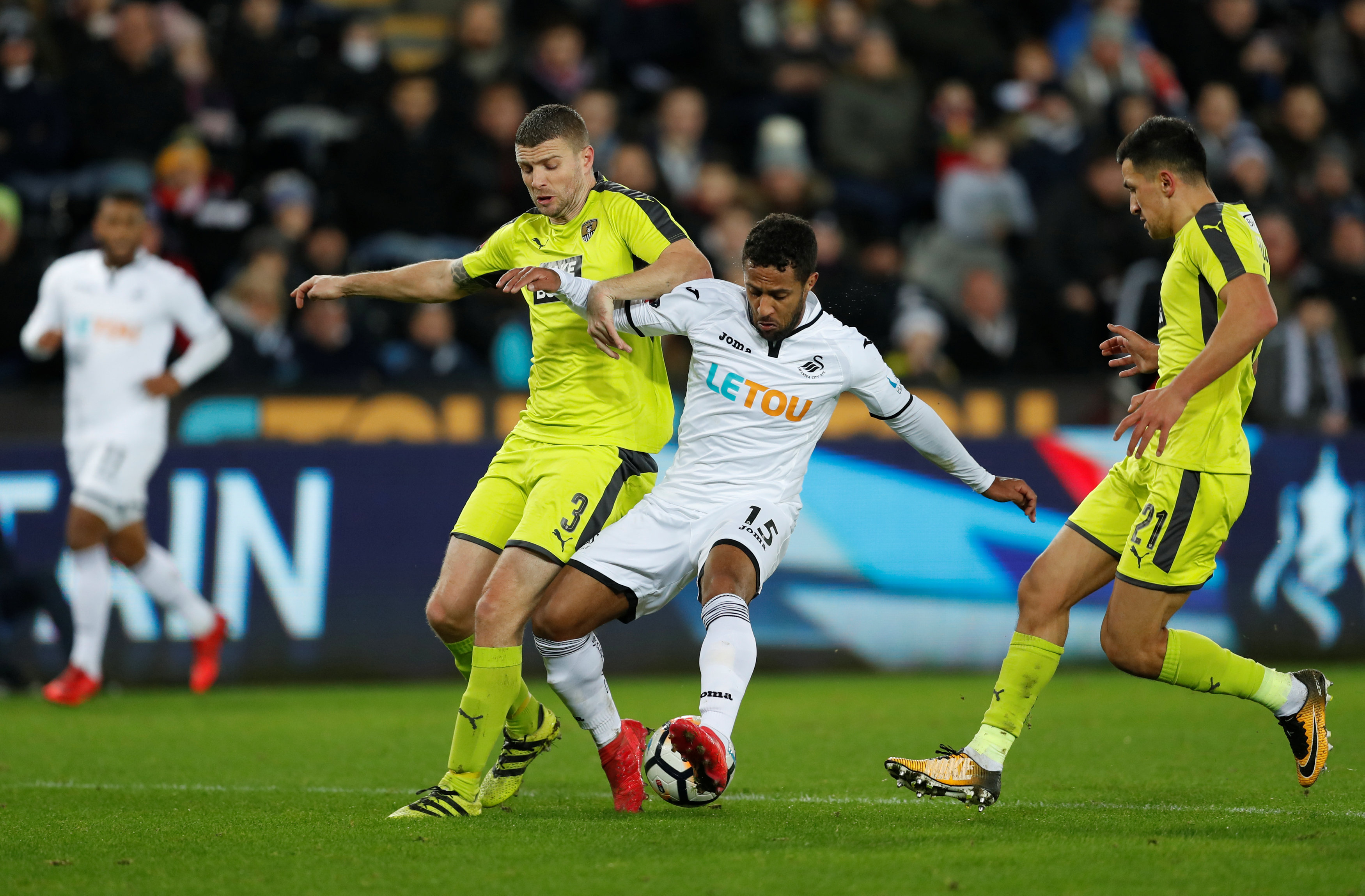 [4](外代二线)足球--英格兰足总杯:斯旺西胜诺茨郡