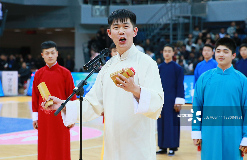 18/19cba第23轮:天津荣钢vs辽宁衡业 场歇相声表演者说快板