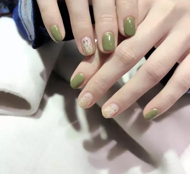 文艺小清新们超爱的绿色美甲,原来绿色还可以这么美!