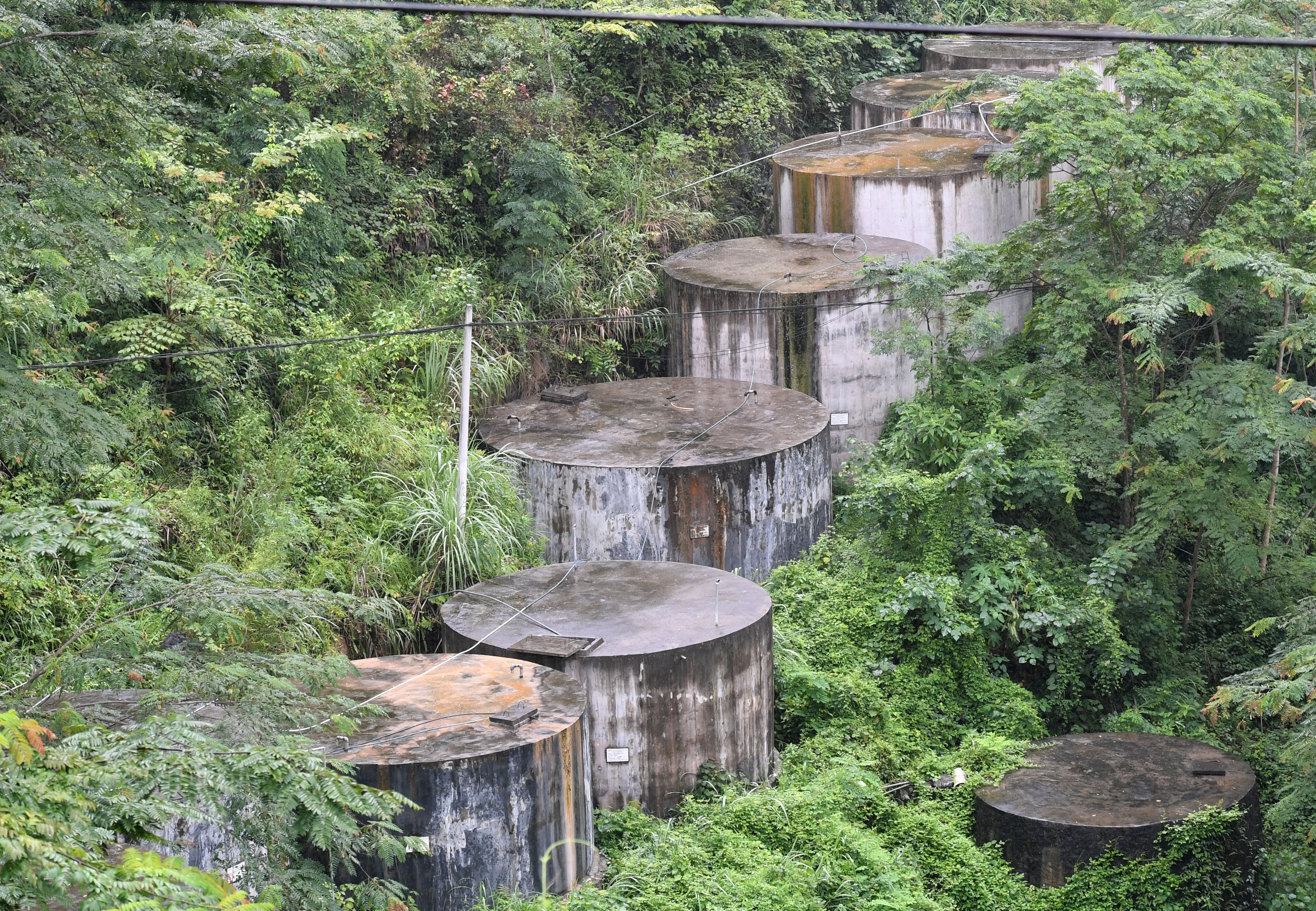 广西贫困山区图片