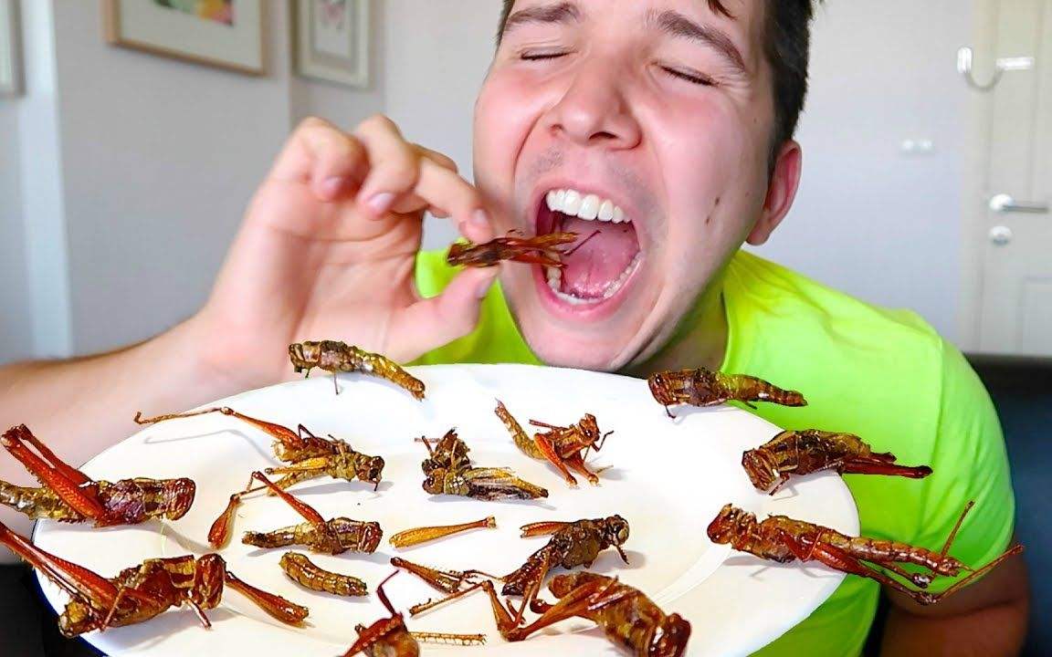 继网红"莉哥"之后,又有主播戏唱国歌遭举报,被行政拘留15日!