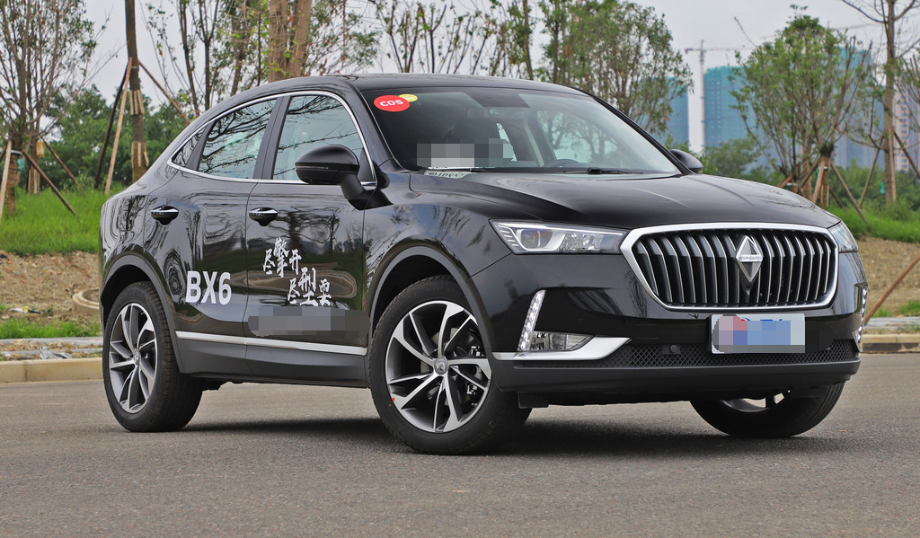 品鉴宝沃bx6,外形青春感十足,看起来很舒服非常亮眼!