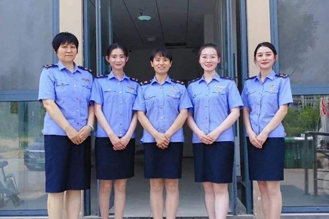 穿制服的公务员太太太太帅了,高清图片逐个看