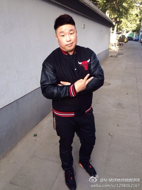 说到烧饼,不得不提他的励志健身减肥经历.