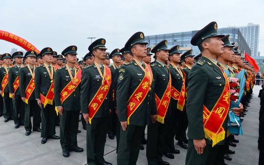 帅气!336名参阅官兵载誉归来 第77集团军举行欢迎仪式