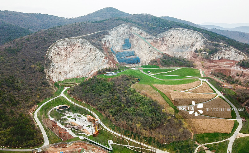 南京:第十届汤山温泉文化旅游季开幕 矿坑公园正式亮相