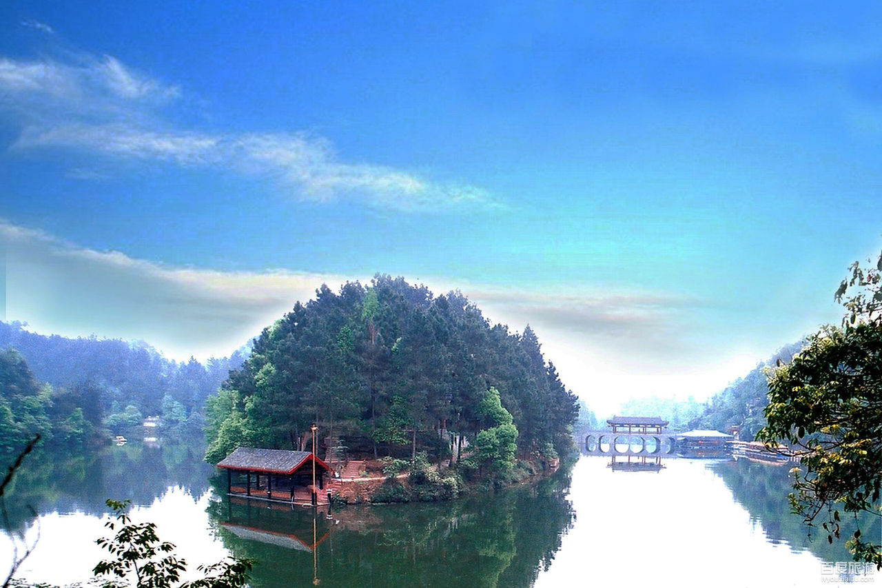 环境舒服的知春园农家乐,水面宽阔的竹溪湖.