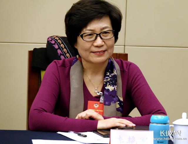 李艳军委员:搭建综合金融服务平台 服务民营企业发展