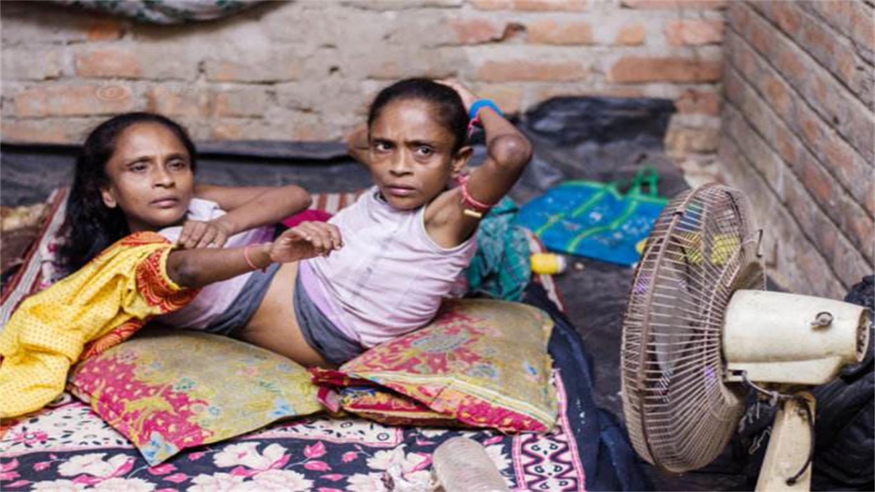 她们因为在一起了几十年,早已习惯彼此的存在,两个