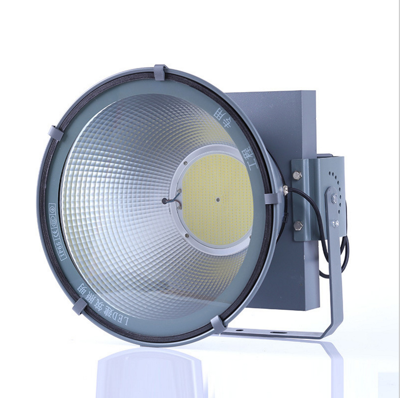 商品专题_工地led现在都用led光源照明灯具了 一盏1000w的led建筑之星