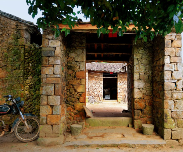 王家齐是解放初期汉族"四大活佛"之一,近代藏密东传后汉地的首位金刚