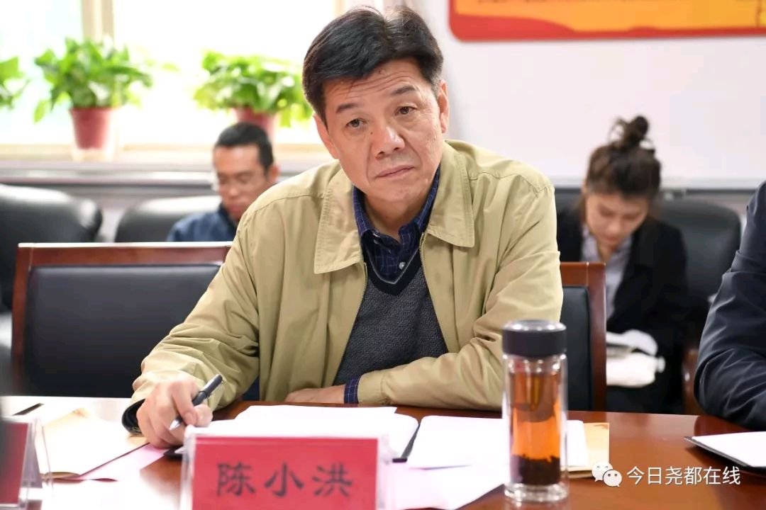 省人大常委会秘书长郭海刚在我区调研人大代表联络站工作