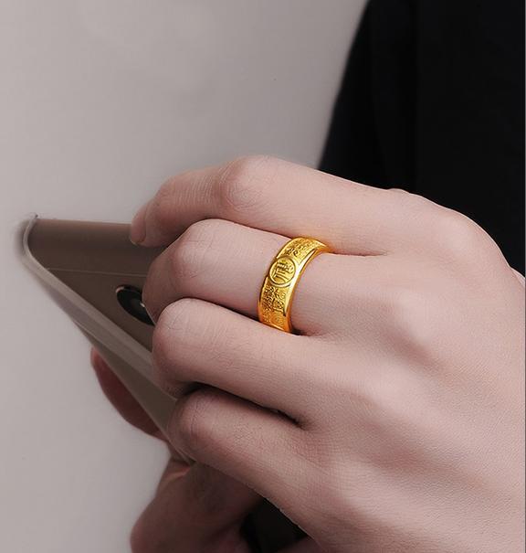 谁说男人戴金戒指土气?今年流行这几款黄金戒指,戴上特有男人味