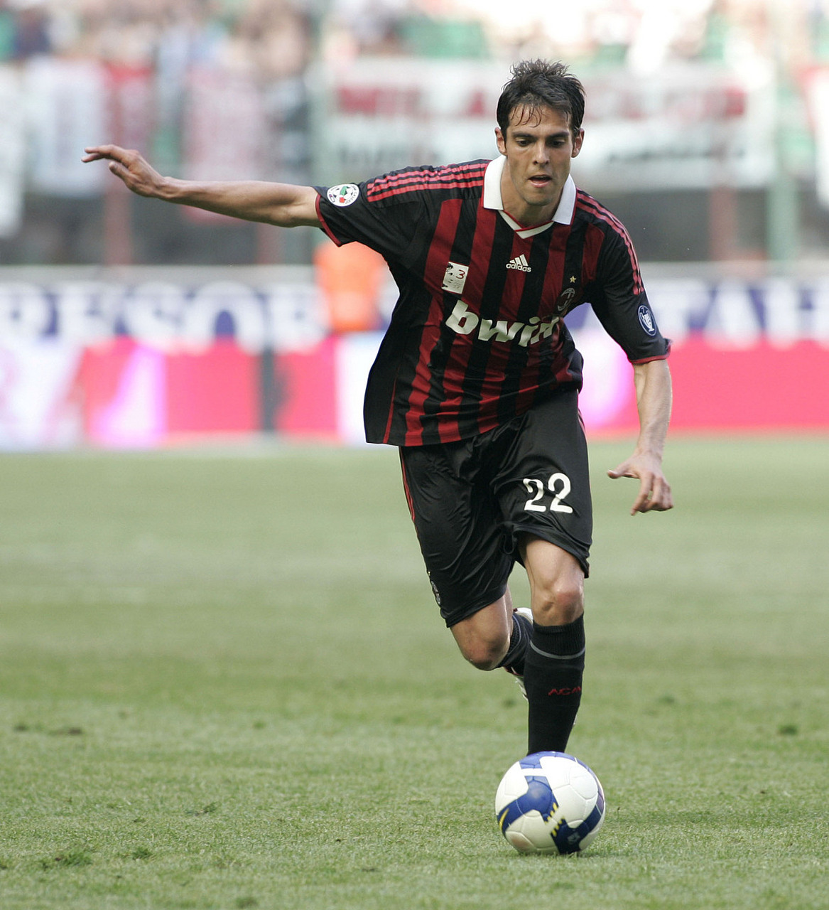 爷青回!巴西球星卡卡下周末将开启中国行!