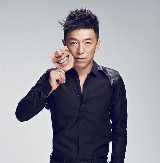 带你看看黄渤住的豪宅,家里装修很奇葩,多种混搭土味风格