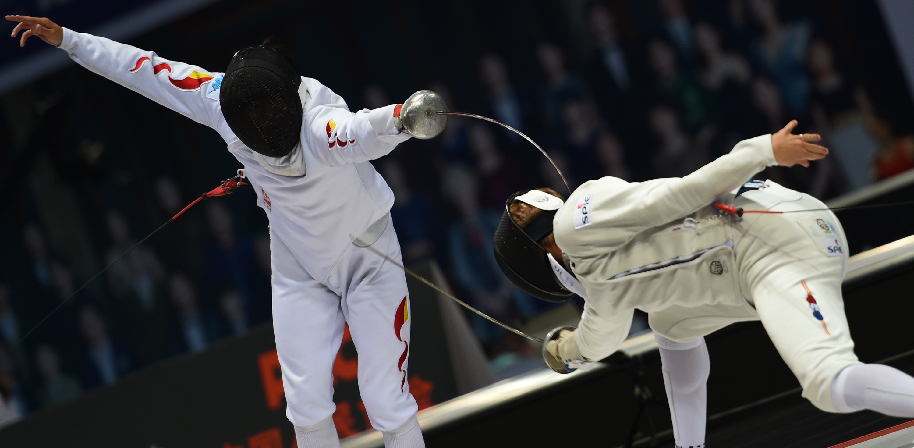 击剑——世锦赛:薛洋东晋级男子重剑64强(7)
