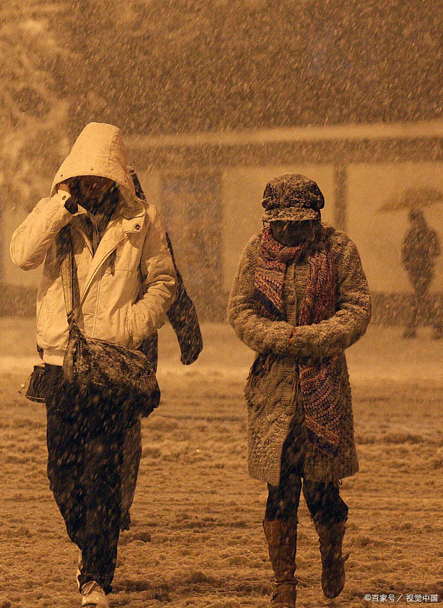 寒风呼啸等归人