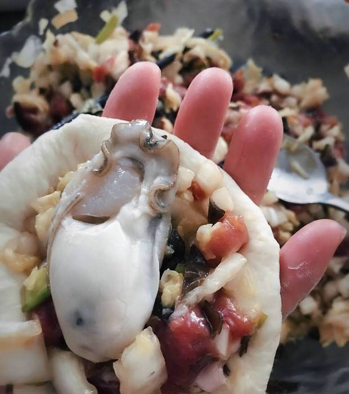 打卡济南夜市#济南夜市美食——锅煽海蛎子,是山东威海的汉族特色名