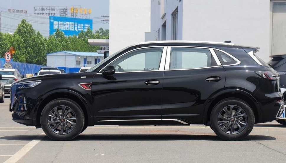 国产豪华中型suv,红旗hs5全系优惠4万,新车是否值得入手?