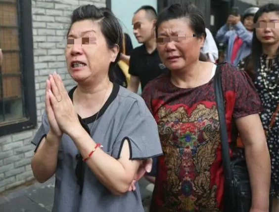 回顾上海杀妻凶手朱晓东:外形出众却出轨,杀妻后将其放冰柜冷藏