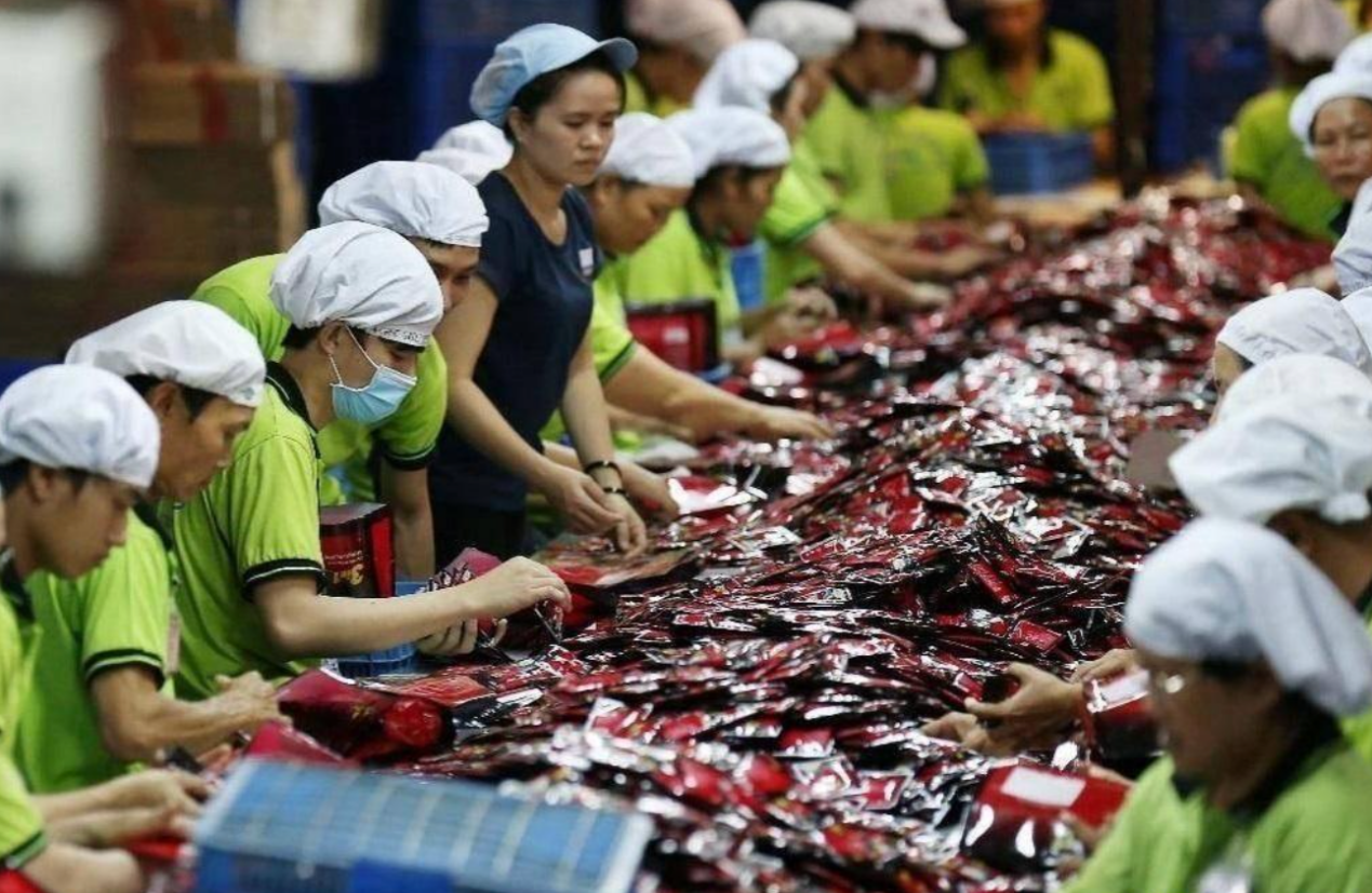 1万家东南亚工厂停工!苹果遮羞布被扯下,外媒:终究离不开中国