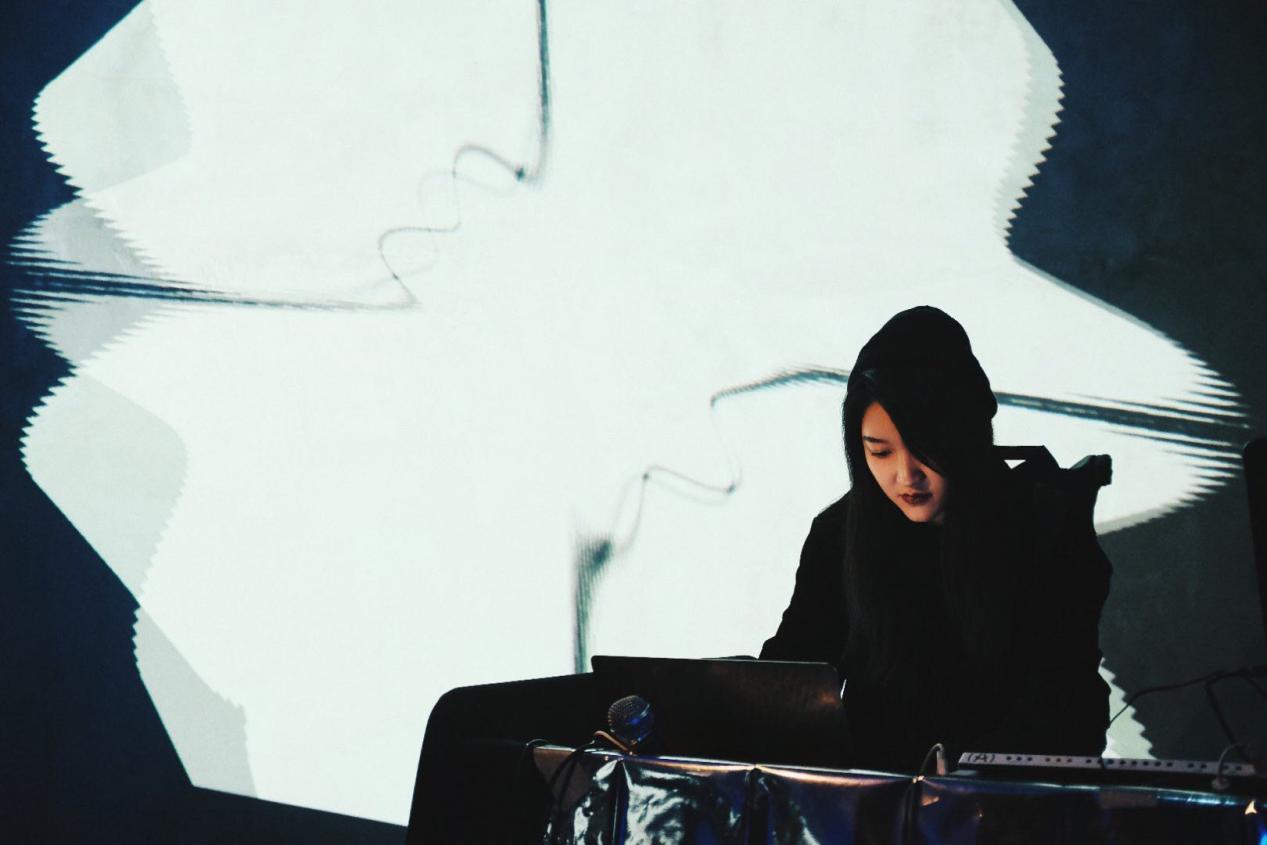 专访唯一艺术平台艺术家王一才:艺术就是要不设限