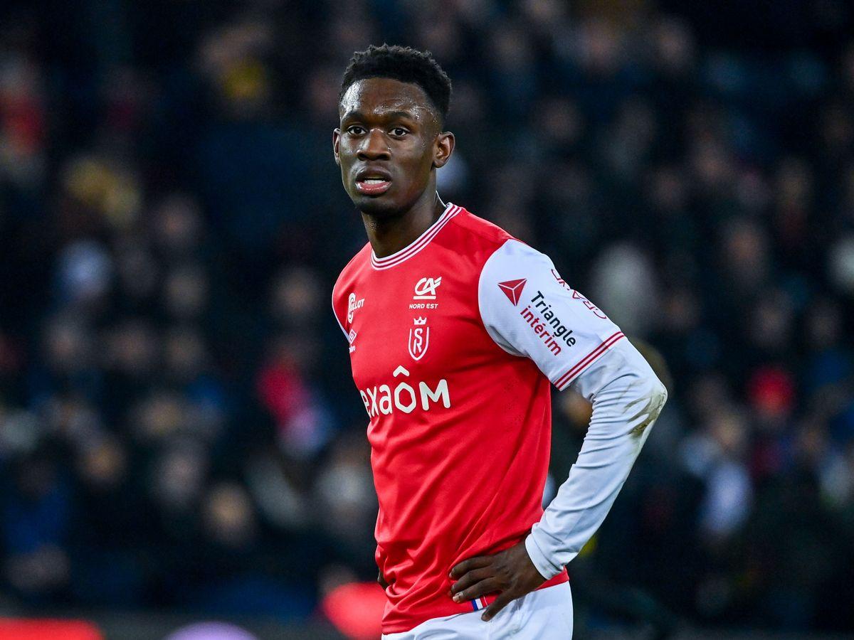 阿森纳前锋巴洛甘决心留队,拒绝租借