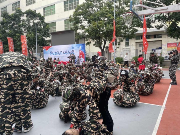 夢幻海陸空,三軍總動員——奧丹幼兒園大型親子軍事運動會