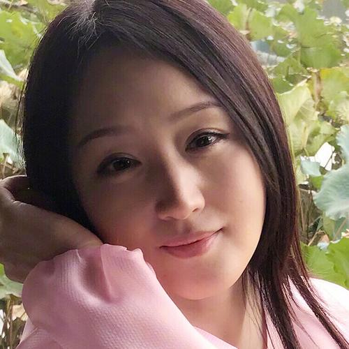 杨钰莹 不老女神机场秀