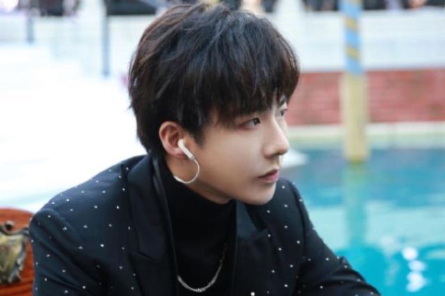 被曝姐弟婚史,前妻女儿照片被曝光,刘宇宁怒怼狗仔有事冲我来