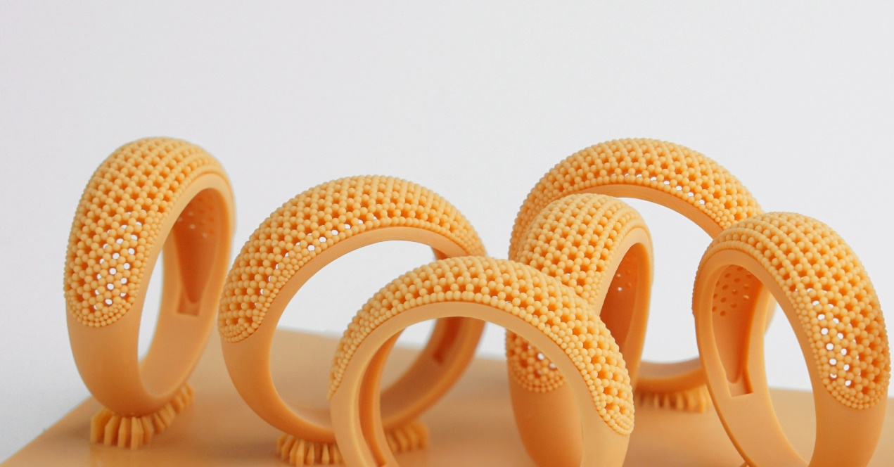 哈工三维8k高精度专业级3d打印机在珠宝首饰领域应用的特性