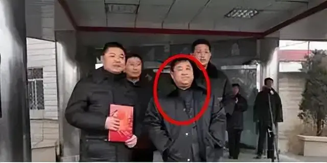 纪实:河北巨贪马超群落马,敛财1.2亿,家中钞票多到发霉长毛