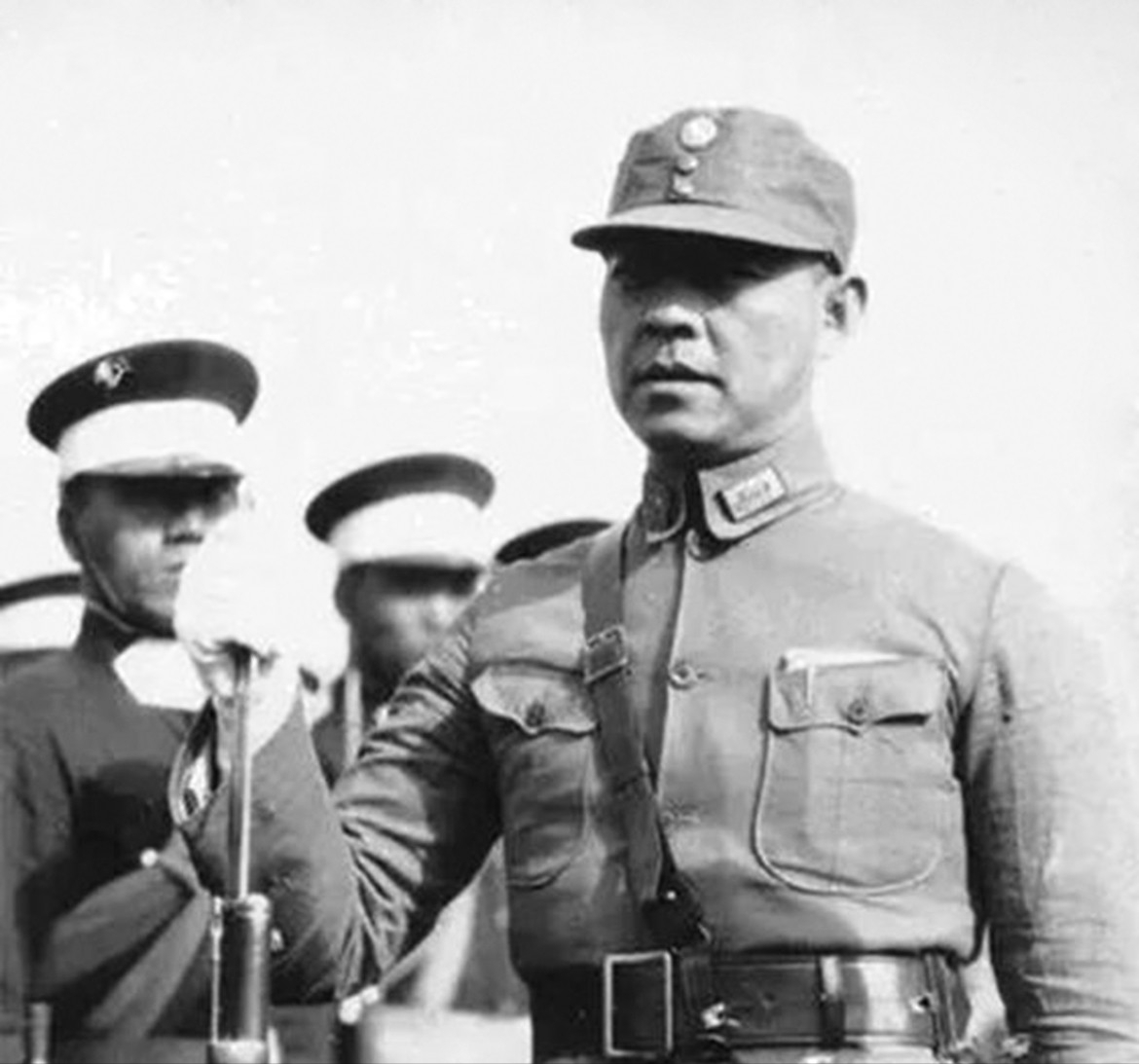 警卫营营长因性侵民女被枪毙,后奇迹生还,再次遭枪刑