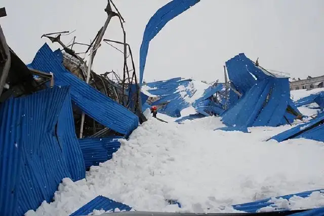 纪实:"军老虎"张阳,落马前痛斥贪污行为,落马后畏罪自杀