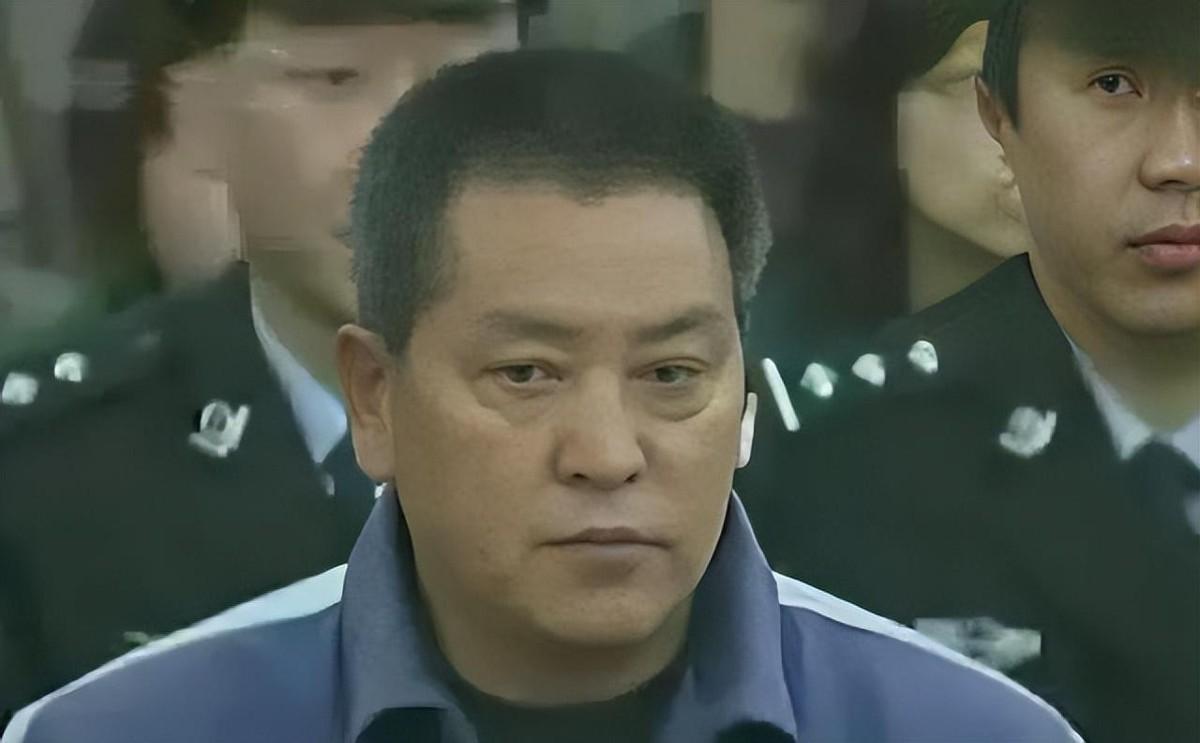 纪实:科级干部郝鹏俊:敛财三亿,北京海南38套房,惊动中央