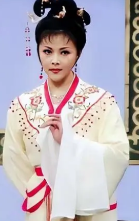 孙智君近况 女儿图片