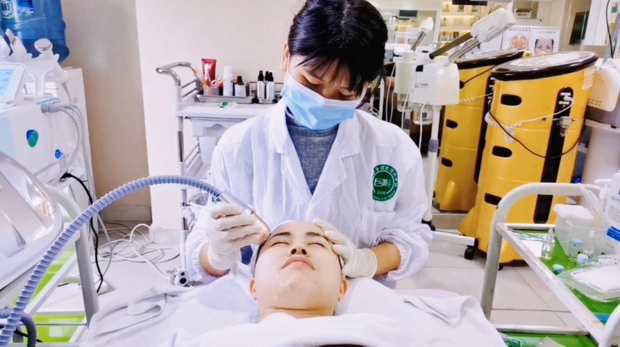 爱美的女生看过来,号称"无疼痛伤害"的雷达线雕,了解一下!