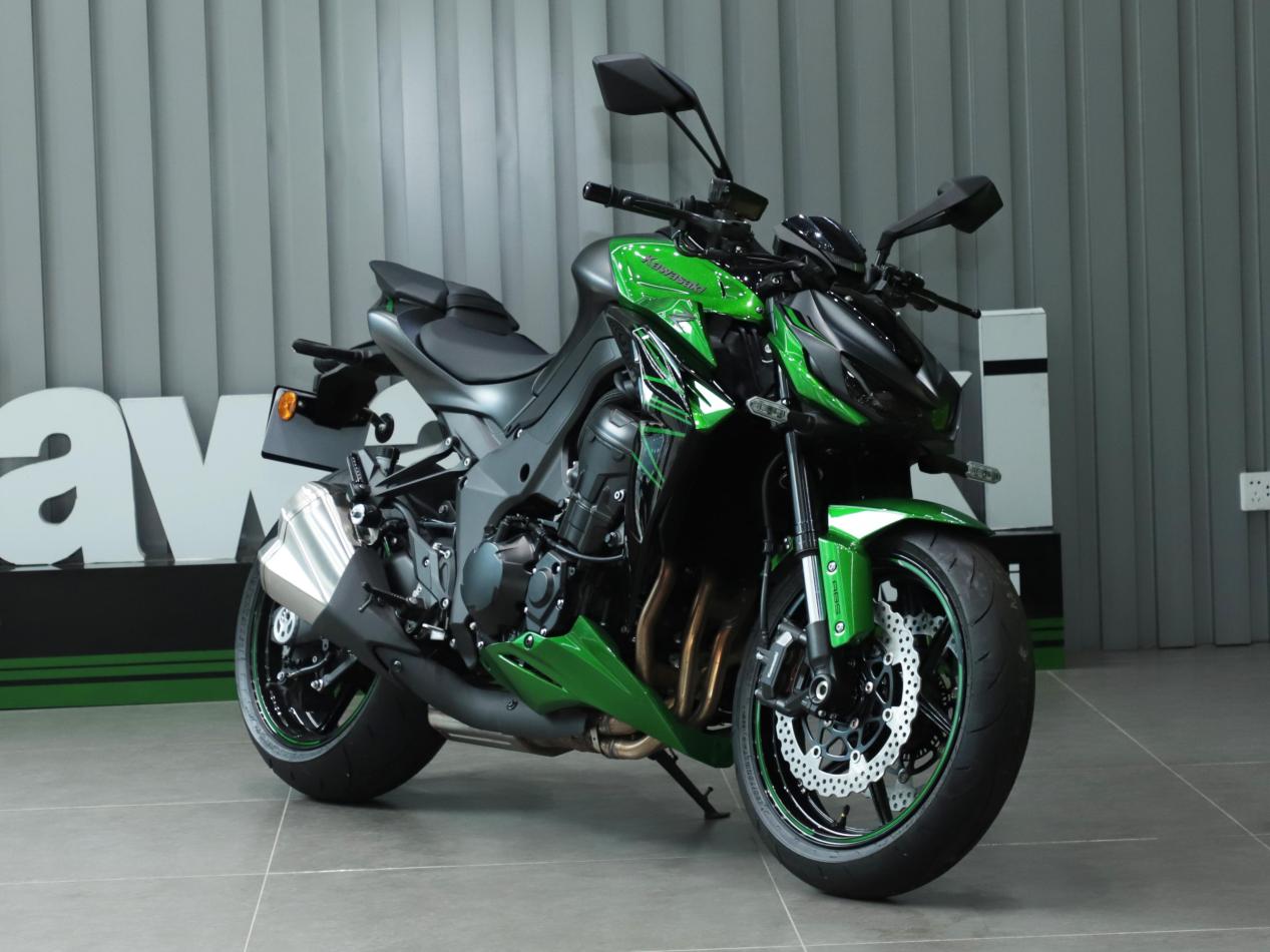 热门摩托车鉴赏,川崎,z1000￥154,000-169,000