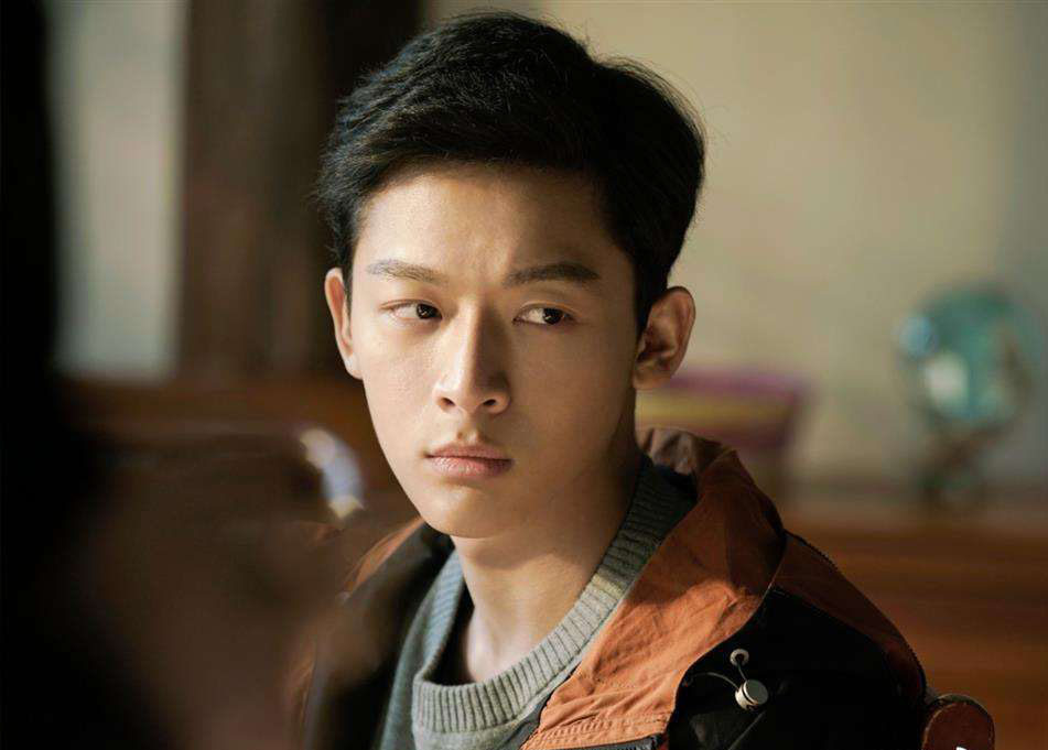 涉案剧《云豹行动》将袭,于震张晚意领衔主演,女主和星爷关系铁