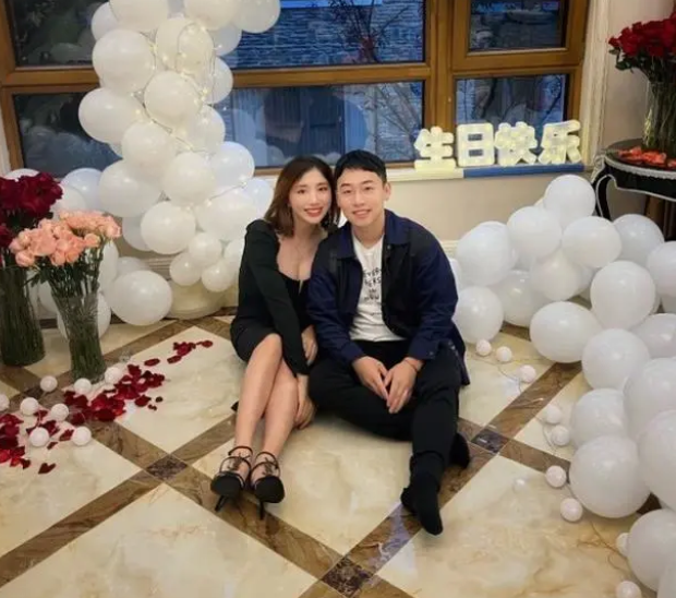 体操女神周捷:嫁1米58奥运5金王老公,如今儿女双全生活幸福