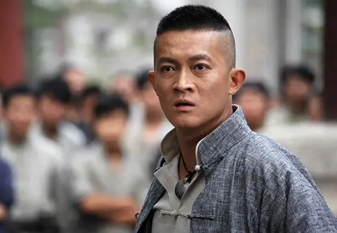 于毅:自从演了娘娘腔,全家都看他不顺眼,打狗棍后劲儿有多大?