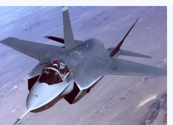 全球首款"五代半"战机,中方引领全球!