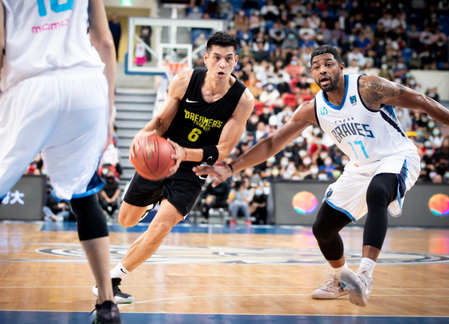 杨敬敏因出轨女网友退出篮坛,爆料人称:你才3秒,她后悔了