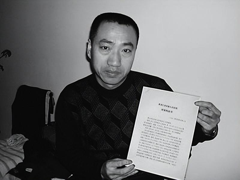 98年云南警花被枪杀警察丈夫判死缓,2年后真凶落网,身份令人意外